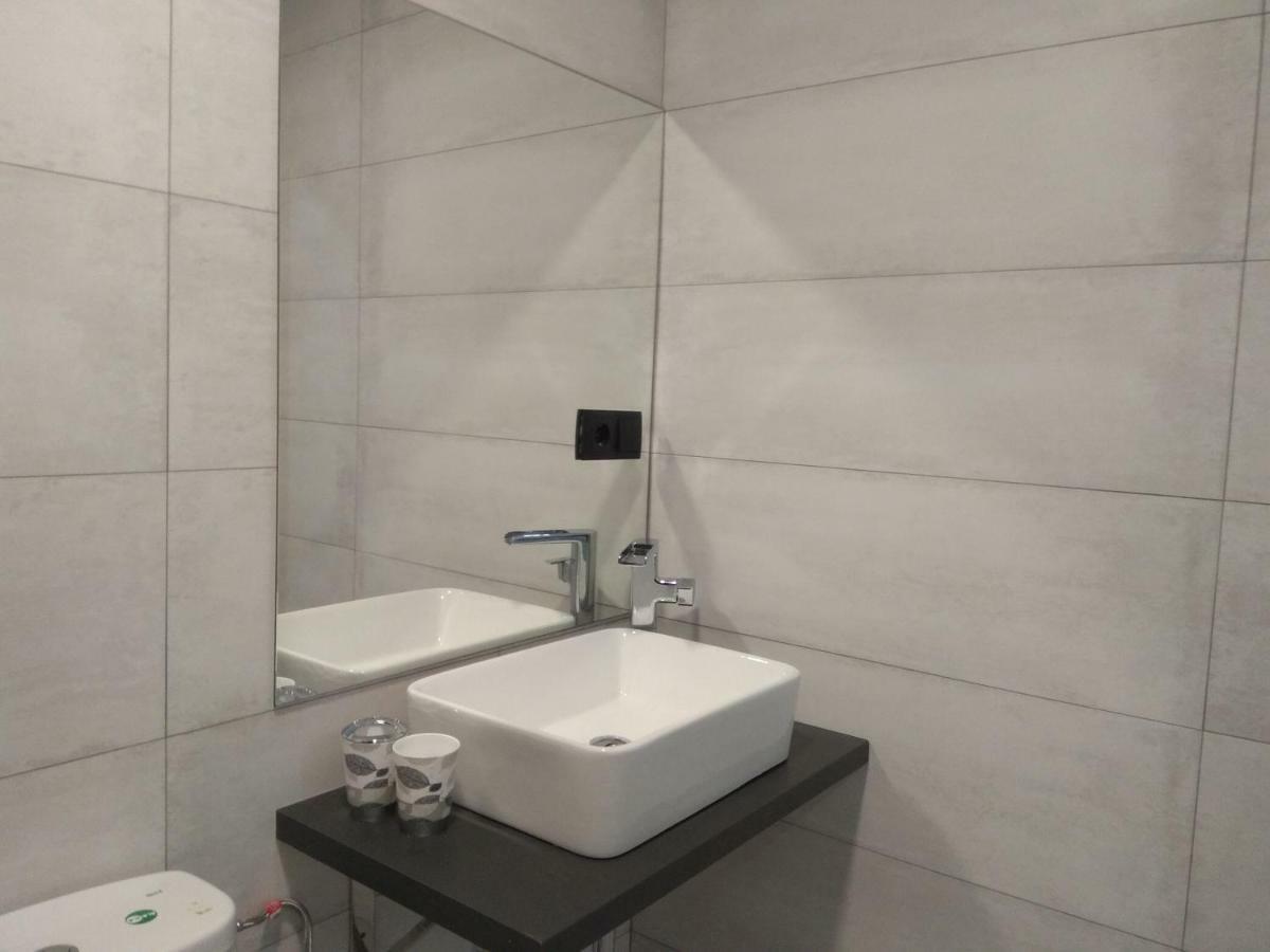 Caleros 8 Apartamento - Apartamentos De La Parte Antigua De Caces Exteriör bild